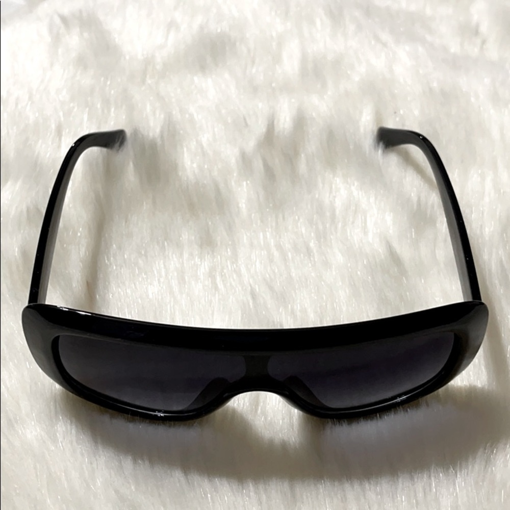 2 for $22 mix Sunglasses - Picture 5 of 5